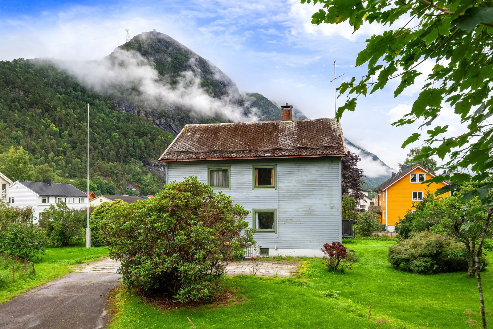 Boligen er fra 1954 og man påberegne et vedlikehold- og renoveringsbehov Galleribilde