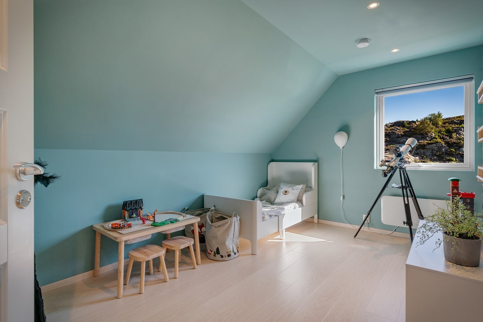 Soverom 2 i loftsetasjen Galleribilde