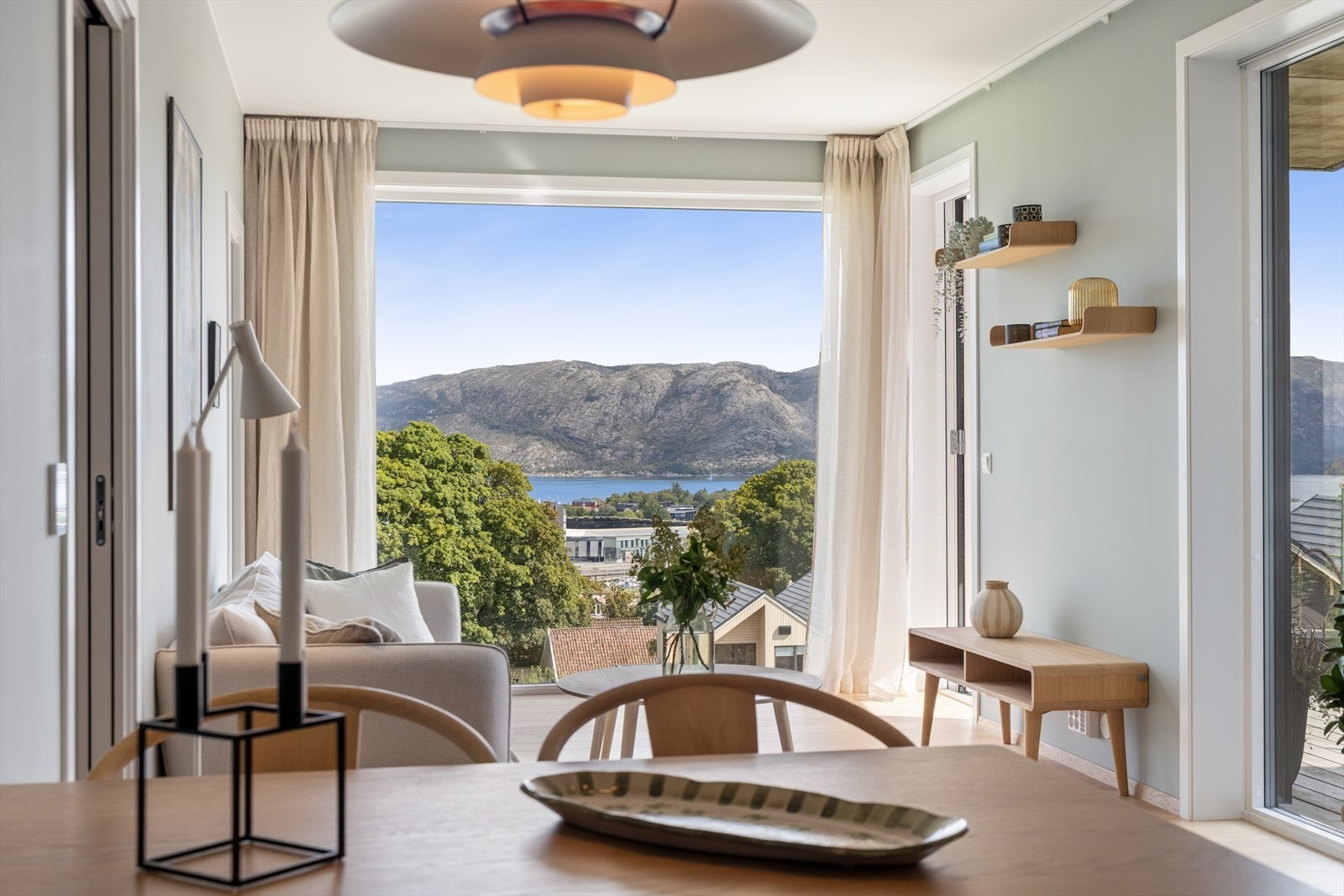 Ny leilighet fra 2024 i 3. etasje med flott utsikt over Gandsfjorden. Galleribilde