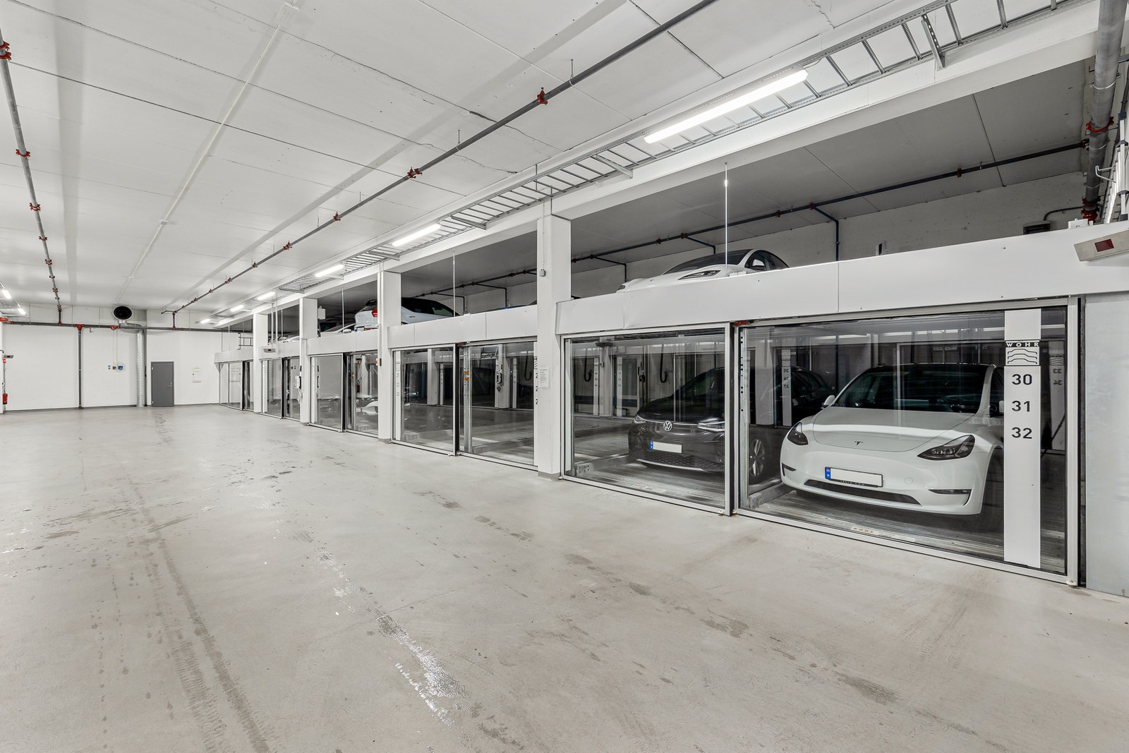 En garasjeplass med lading medfølger Galleribilde
