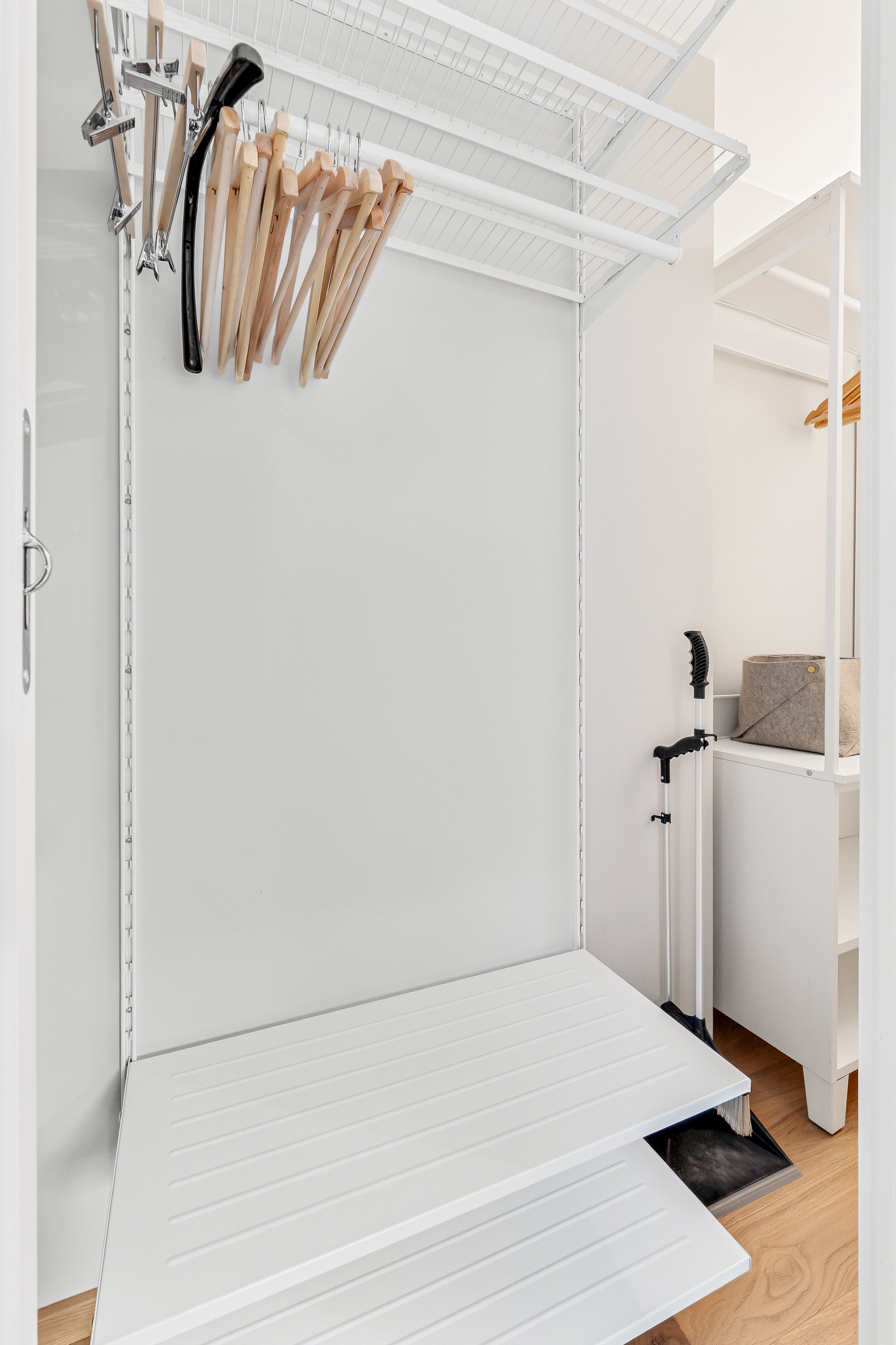 Garderobe Galleribilde