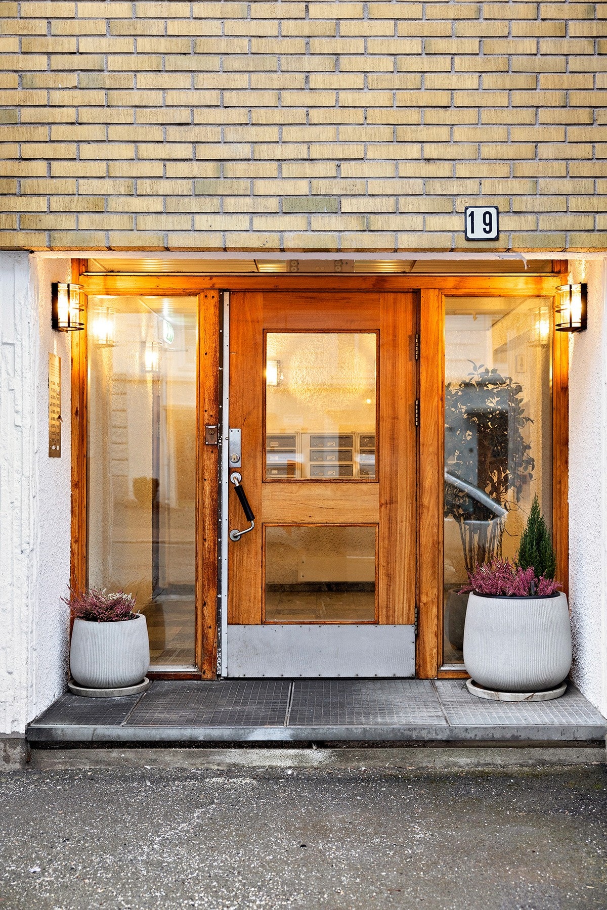 Inngangsparti. Velkommen til visning! Galleribilde