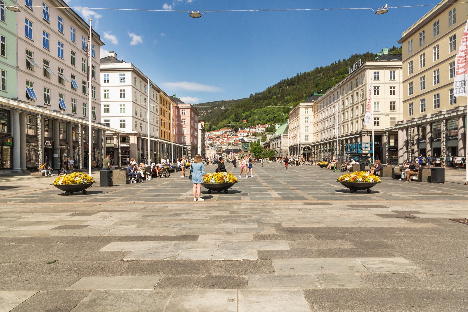 Torgallmenningen er kun en kort spasertur unna. Galleribilde