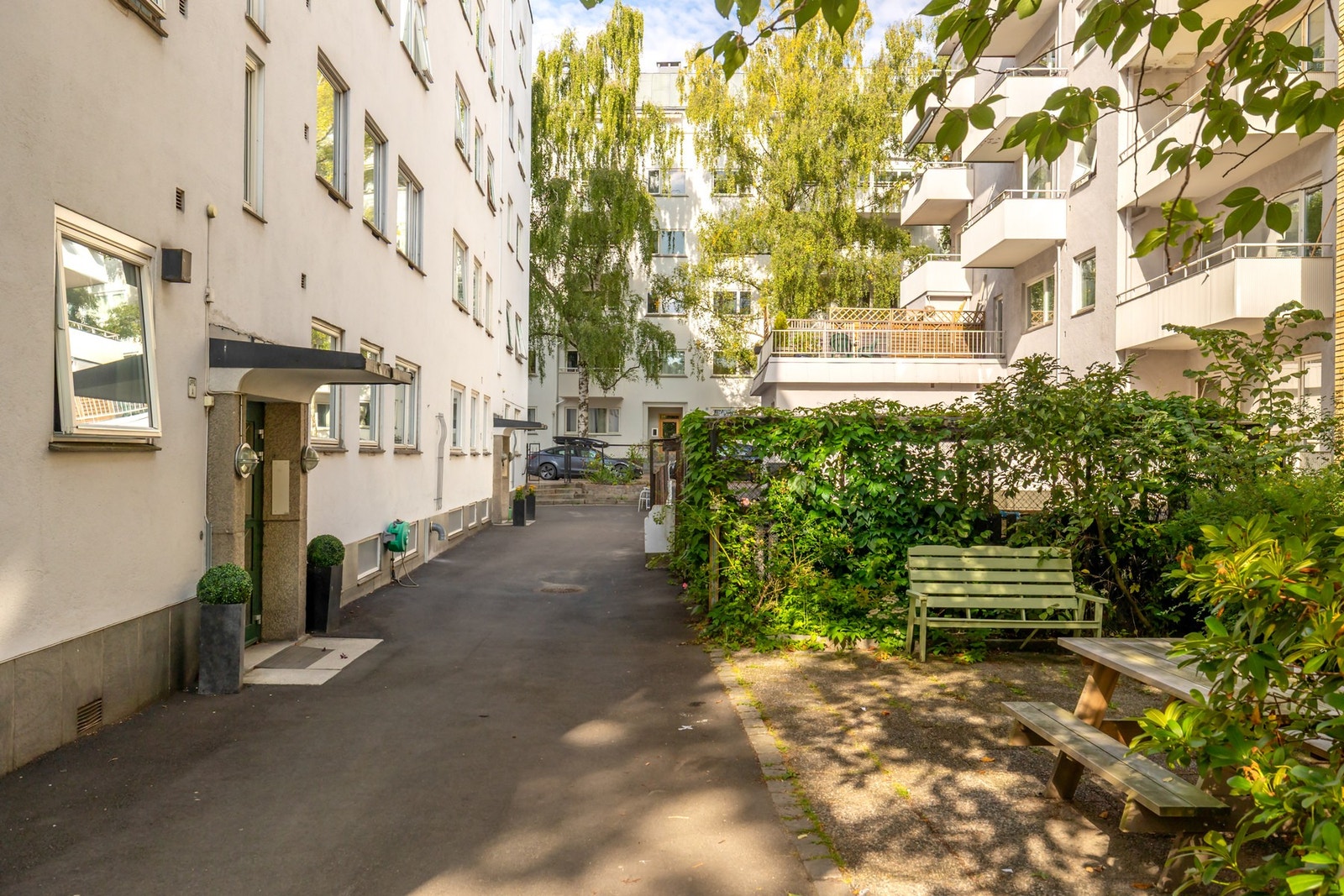 Gårdens utsøkte beliggenhet byr på easy living med det beste av byens handlegater, grønne lunger, serveringssteder, servicetilbud og kollektivtransport i kort gangavstand Galleribilde