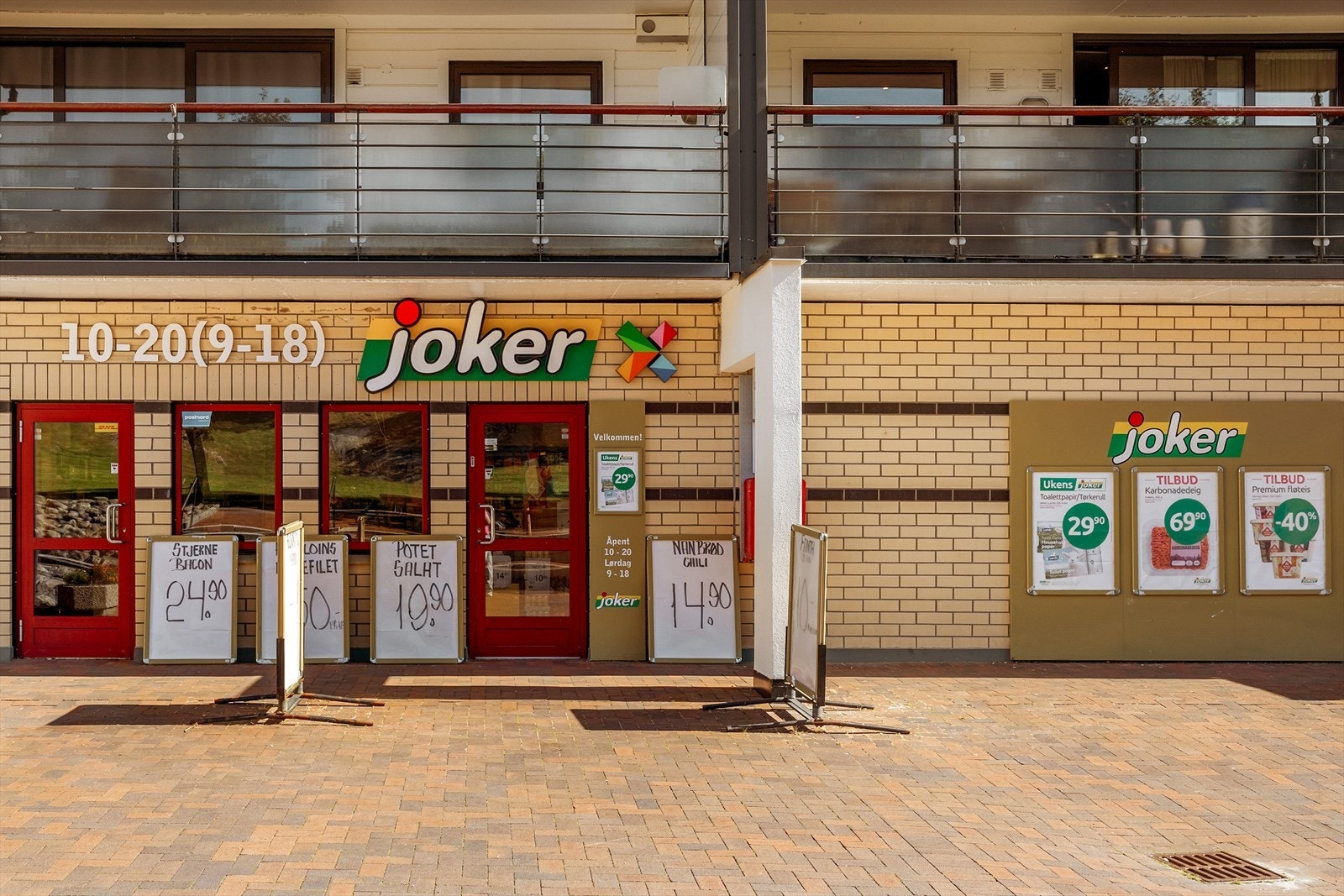 - Like i nærheten finner man også dagligvarebutikken Joker, tar man turen ned på Vestkanten har man også tilgang til en Joker som er søndagsåpen - Galleribilde