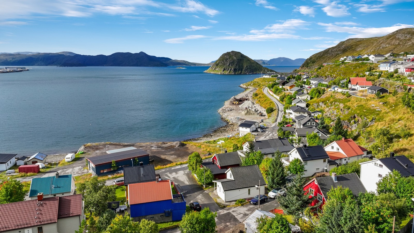 Kort avstand til sjøen og fine turområder. Galleribilde