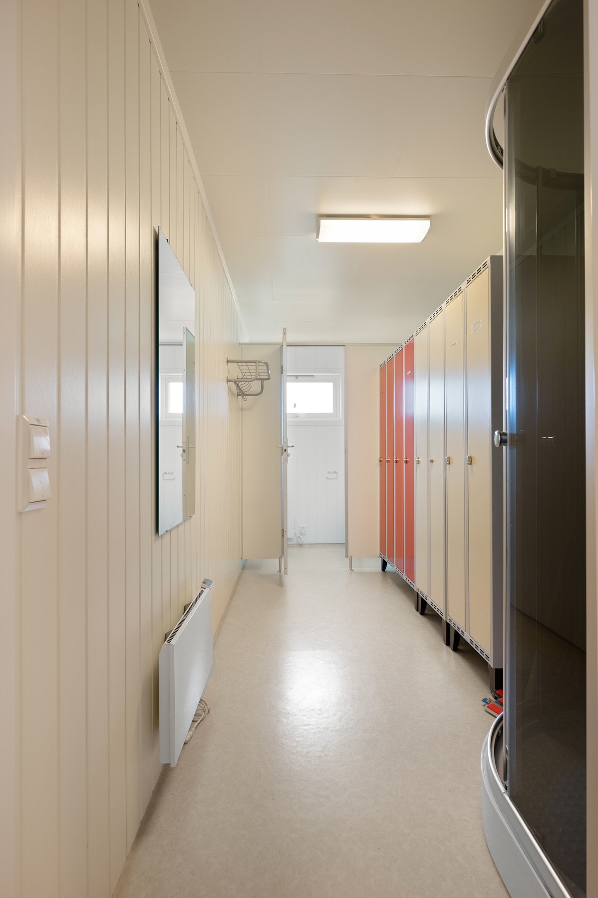 Garderobe - hovedbygning Galleribilde