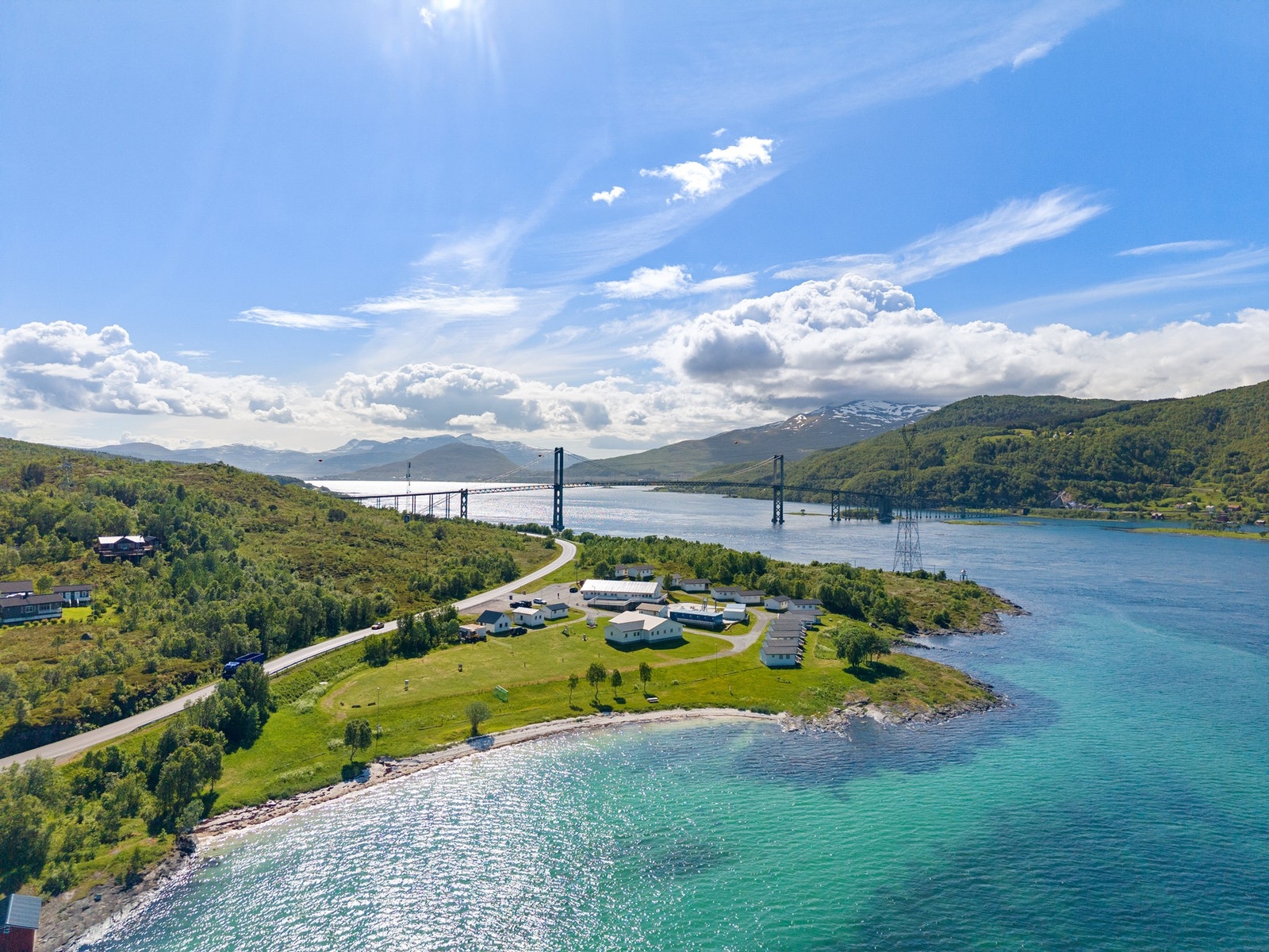 EIE eiendomsmegling v/Runar Bjørkelund har gleden av å presentere Kvitnes 116!
Foto: Martynas Milkevicius Galleribilde
