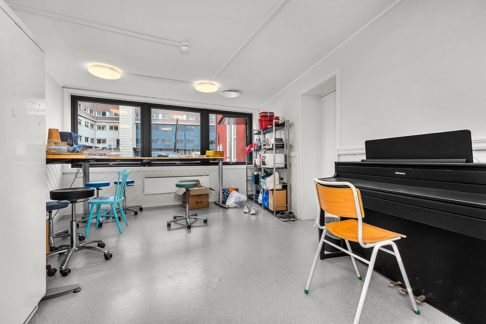 Kinobakken 1A - 1etg - Musikkavd - Rom Galleribilde