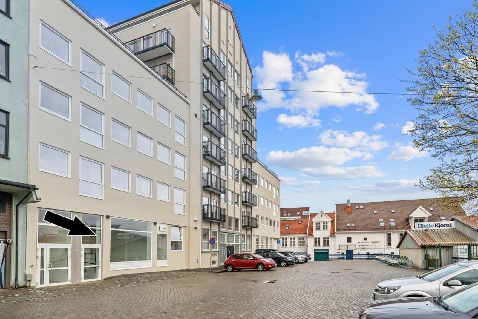Moderne næringslokale i C. Sundts gate | Store vindusflater med god eksponering | Gjennomgående fine kvaliteter! Galleribilde