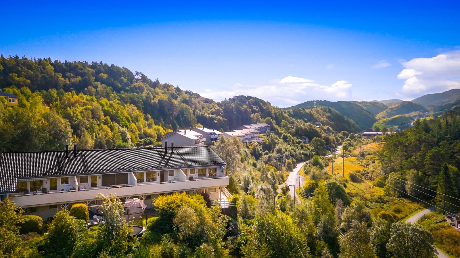 Velkommen til Kolåshøyen - et attraktivt rekkehus i naturskjønne omgivelser Galleribilde