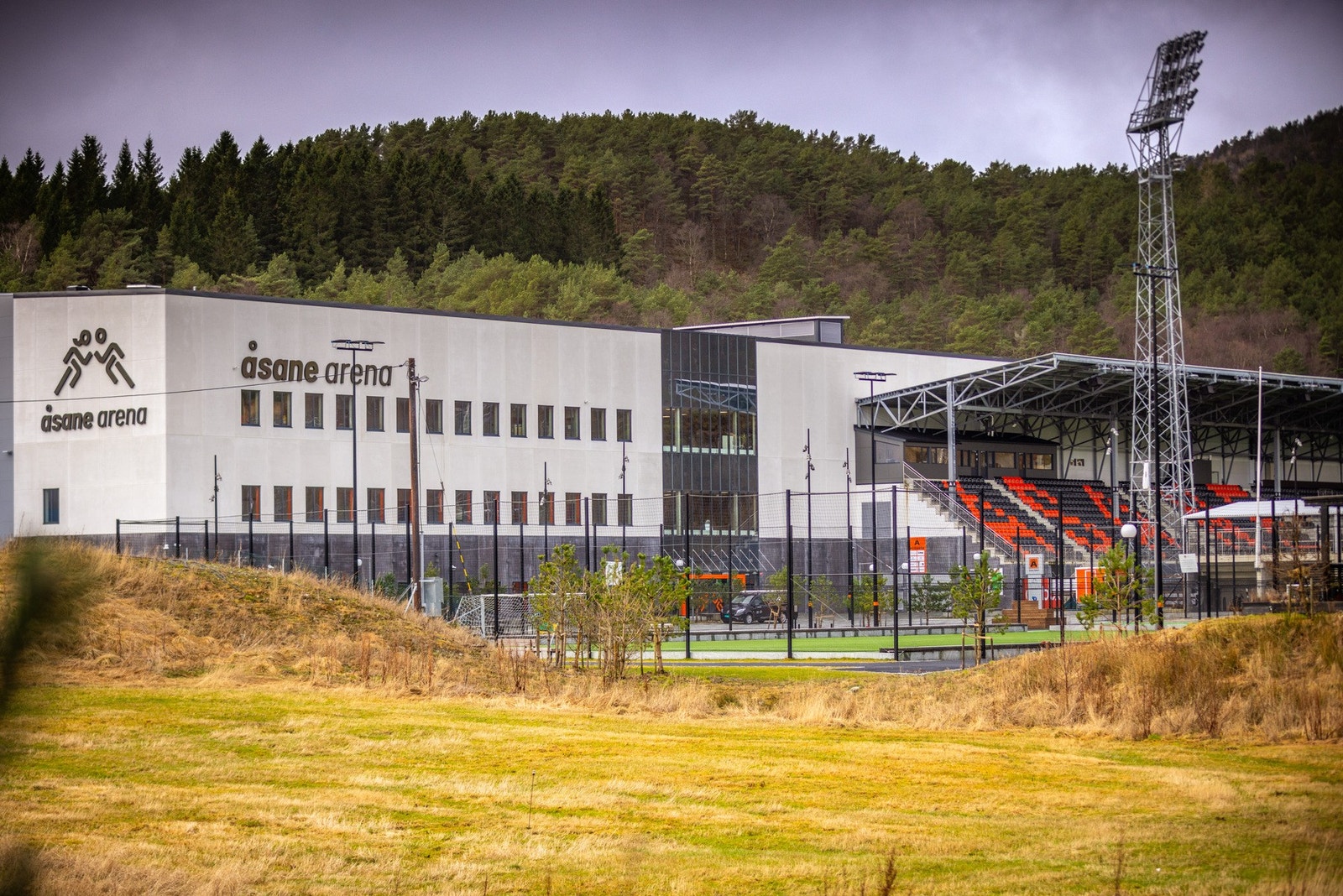 Vestlandshallen, Åsane Arena og flere idrettsanlegg ligger også her Galleribilde