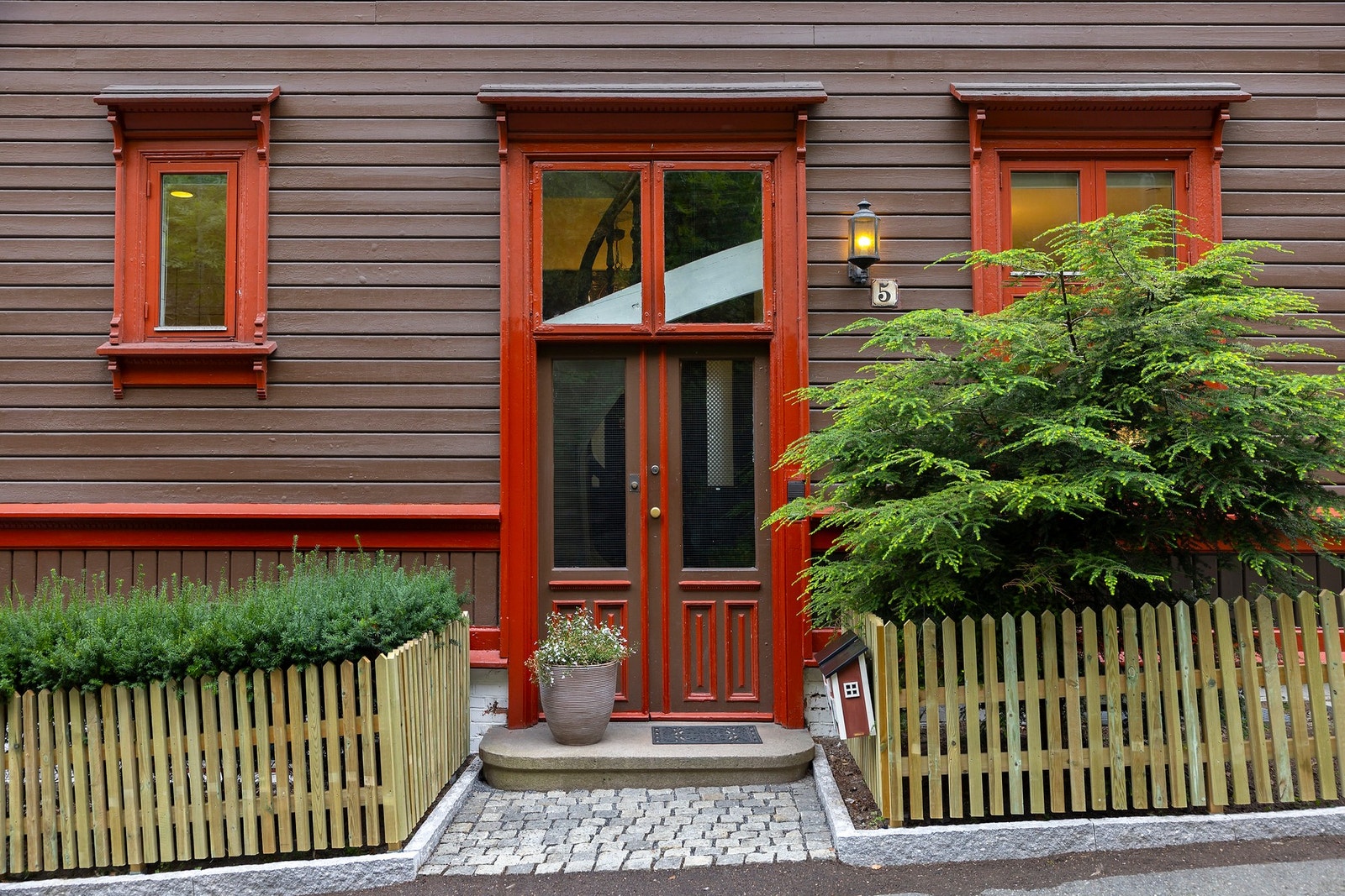 Velkommen på visning - husk å parkere i Drammensveien eller øverst i Thomas Heftyes gate. Galleribilde