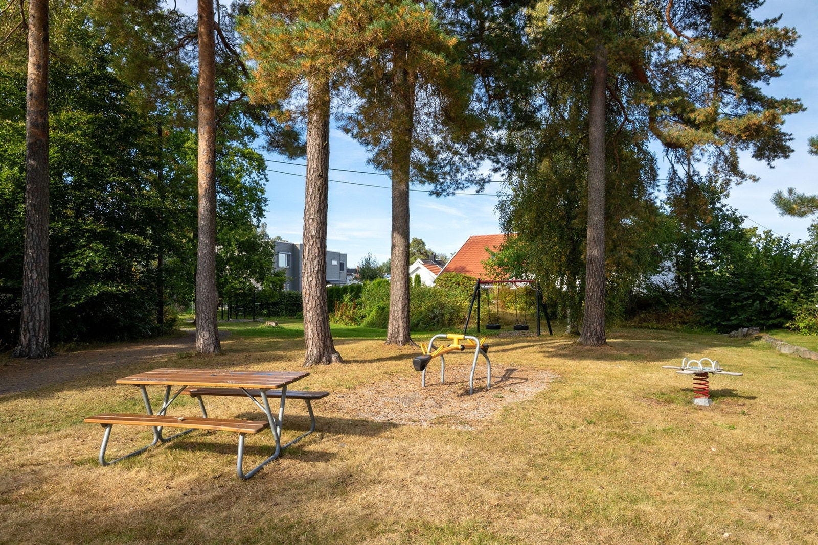 Lekeplass og friområde i nabolaget. Galleribilde
