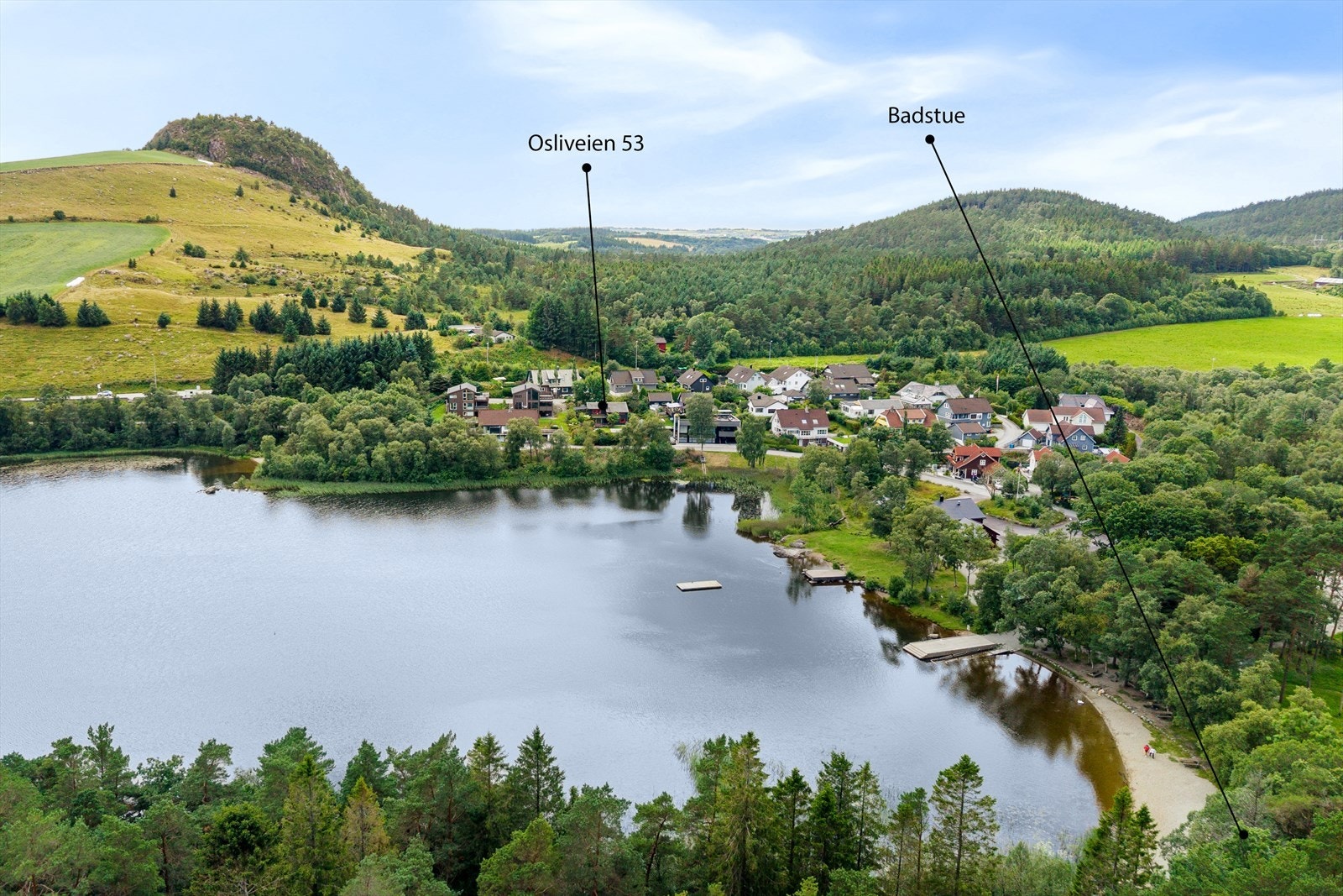 Fantastiske omgivelser inkluderer natur på alle kanter og badstue med bad i Bråsteinsvatnet. Galleribilde
