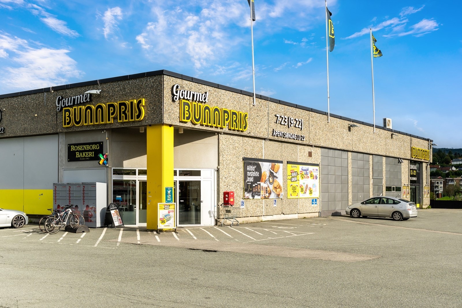 Bunnpris Gourmet og Rosenborg Bakeri ligger også i nærområdet, med et godt utvalg av ferskt brød og annen bakst. Galleribilde