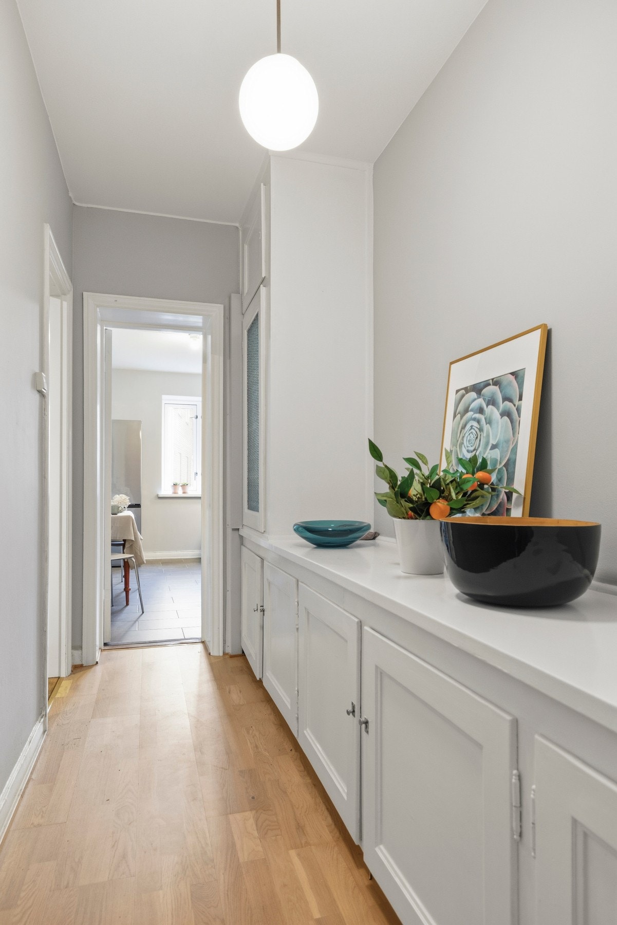 Her har du også gode oppbevaringsmuligheter. Galleribilde
