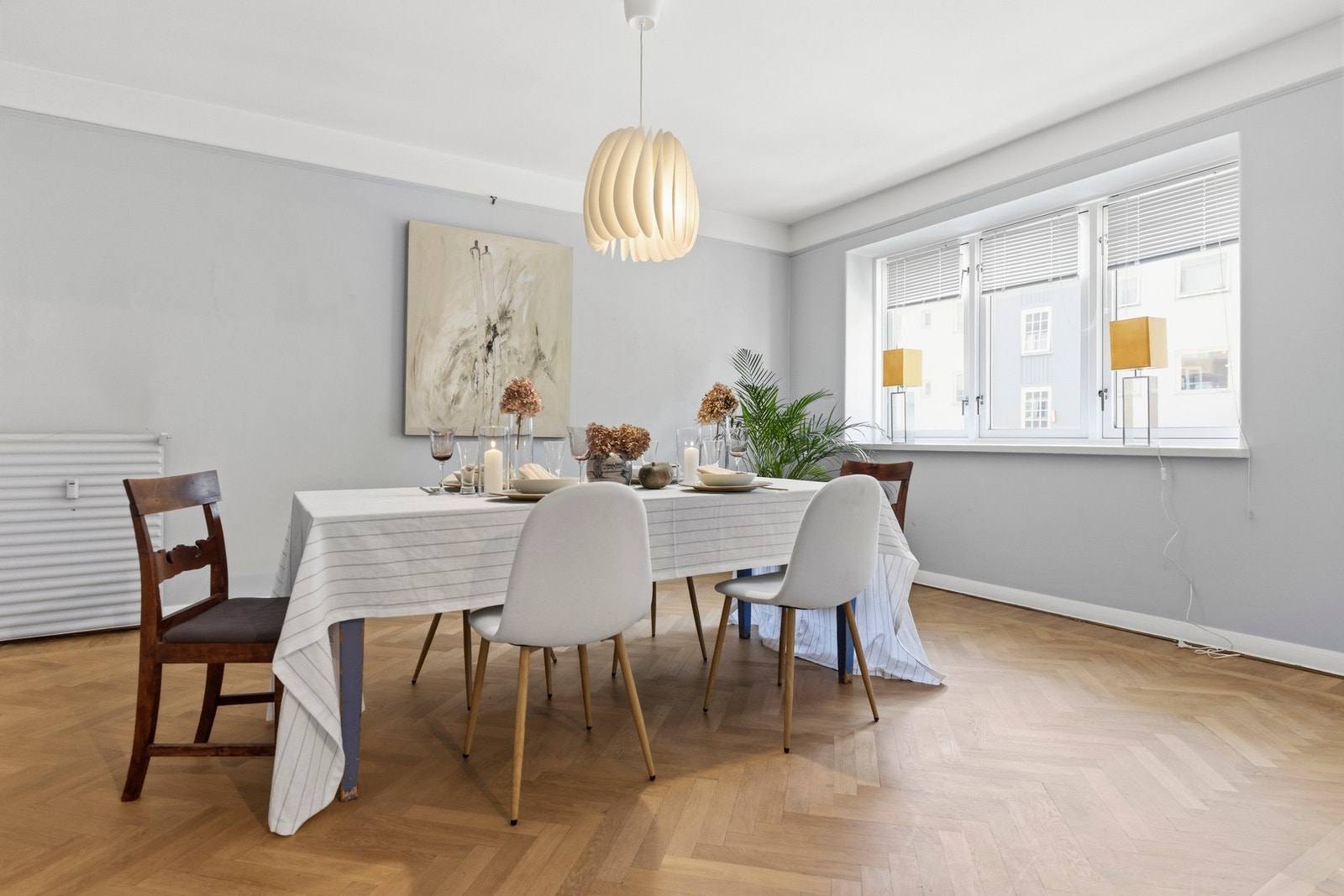 Familievennlig planløsning og omgivelser. Galleribilde