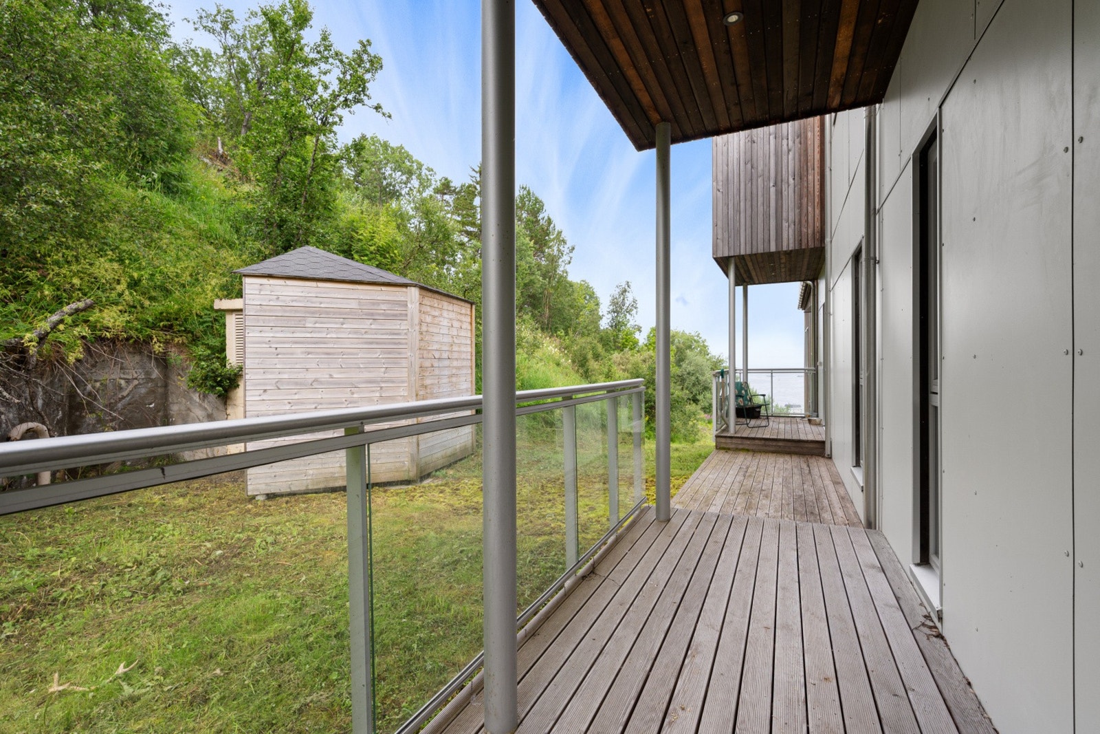 Lufteveranda på bakside Galleribilde