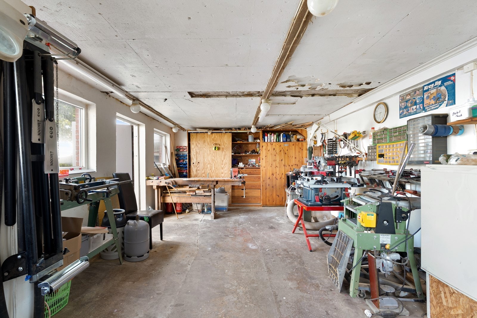 Lagerrom. Galleribilde