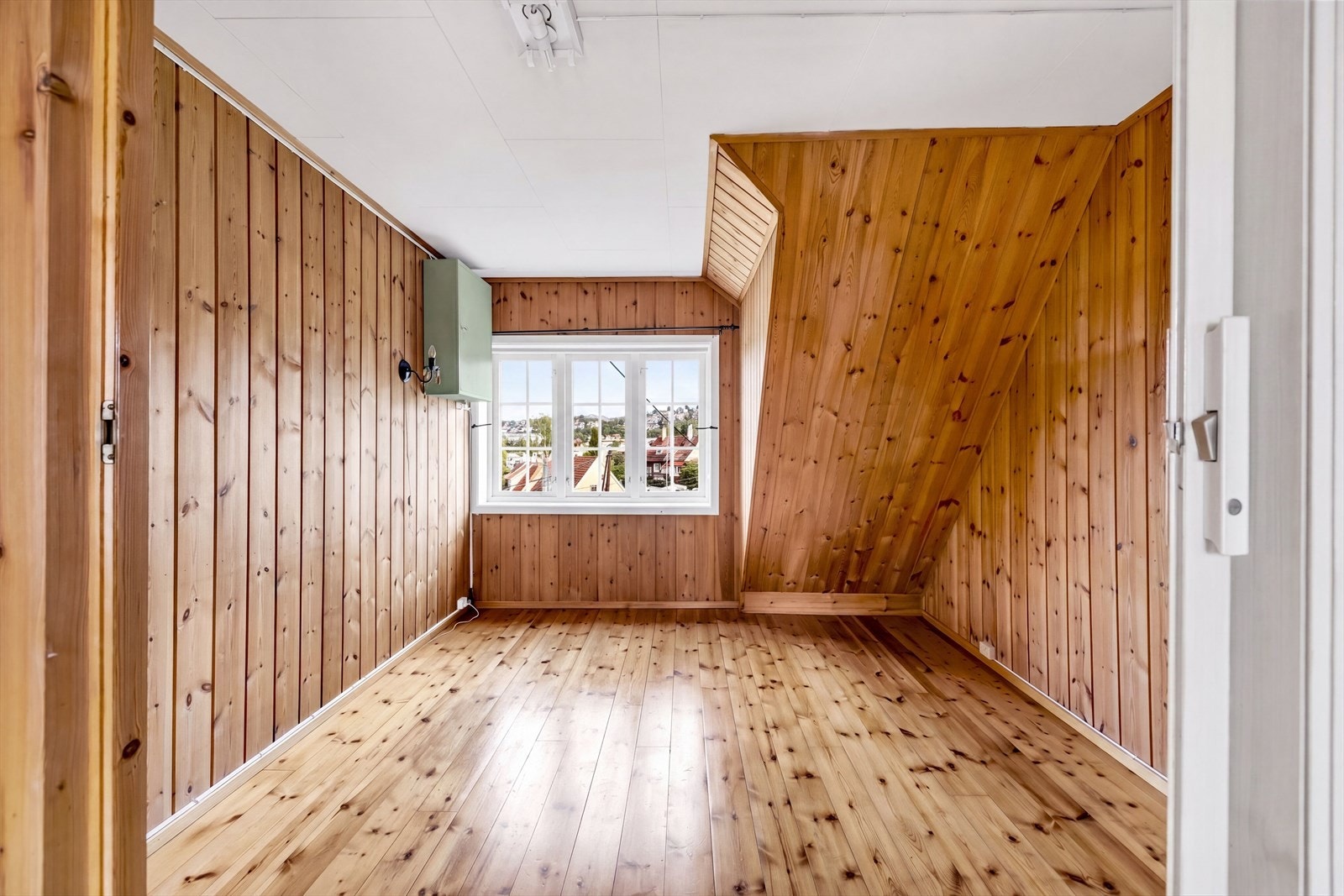 Her kan det innredes med seng, garderobeskap og annet ønskelig møblement. Galleribilde