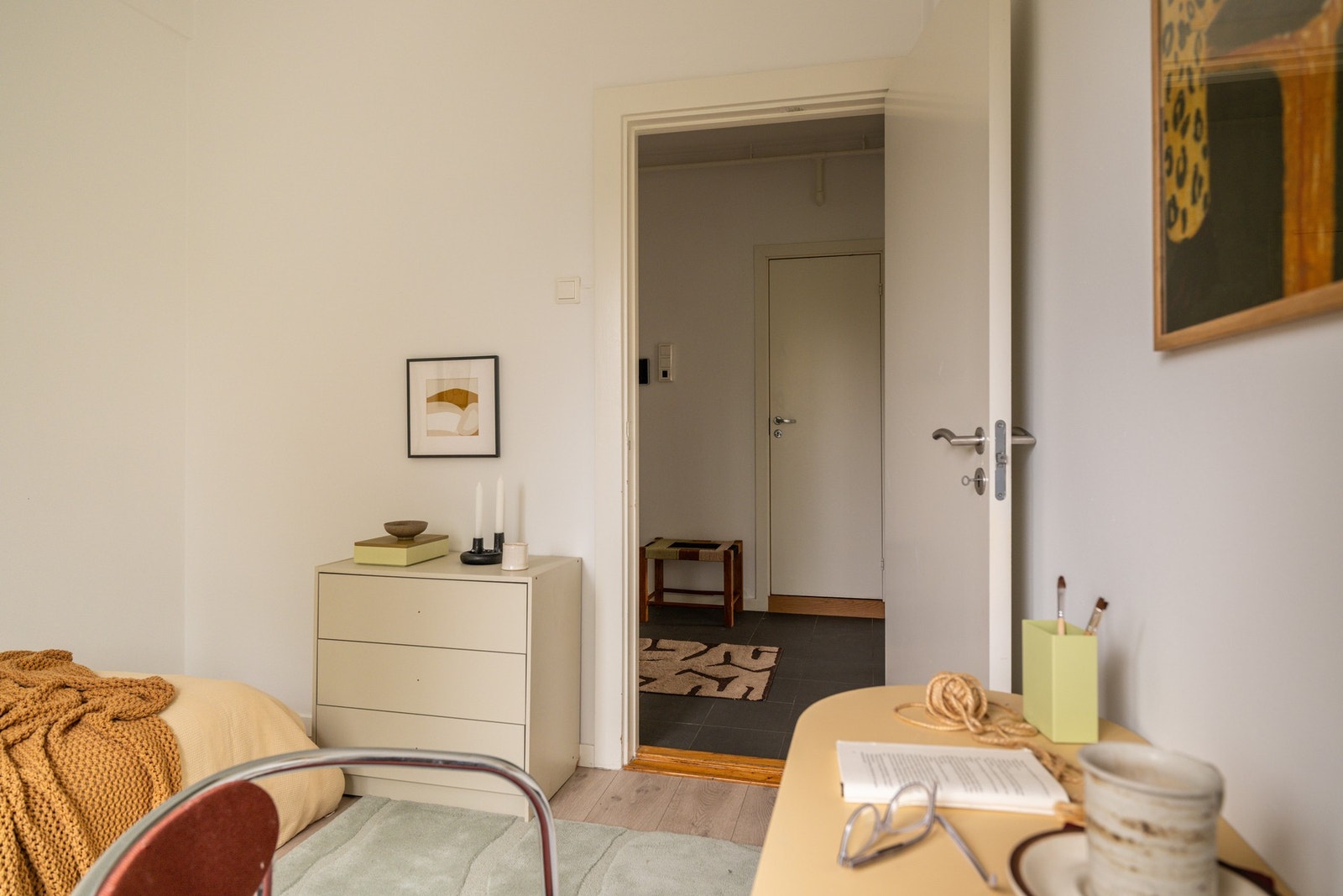 God plass til garderobeskap. Galleribilde