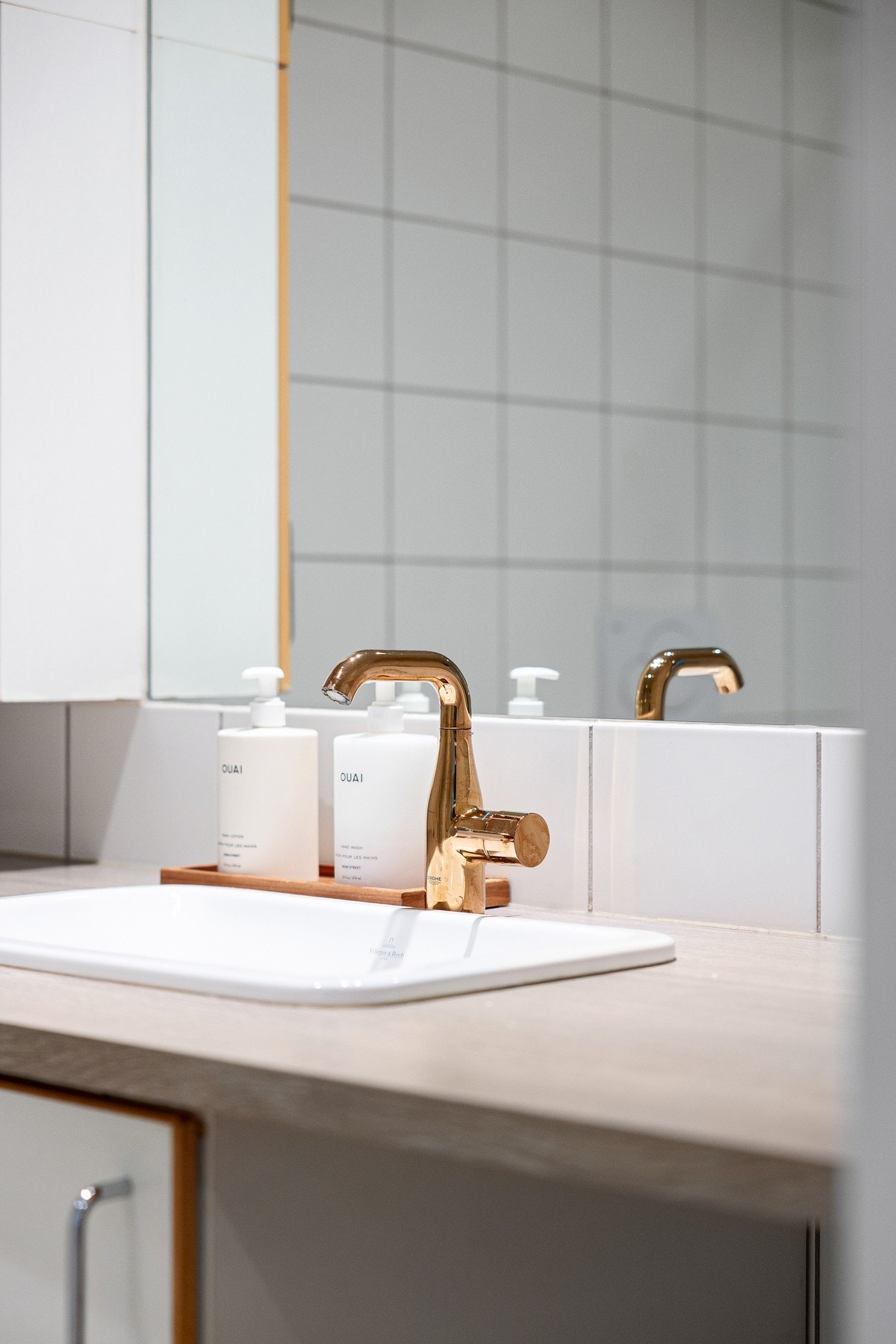 Badet er oppdatert i de senere år med bl.a. ny benkeplate, servant og armatur. Galleribilde