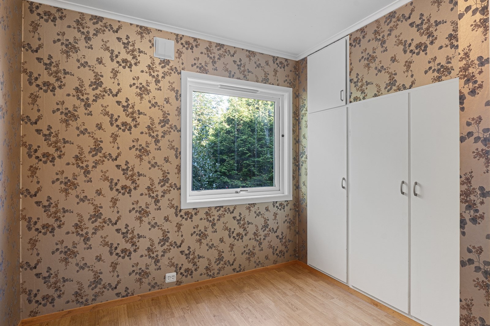 Soverom nr. 2 med innfelt skapløsning. Galleribilde