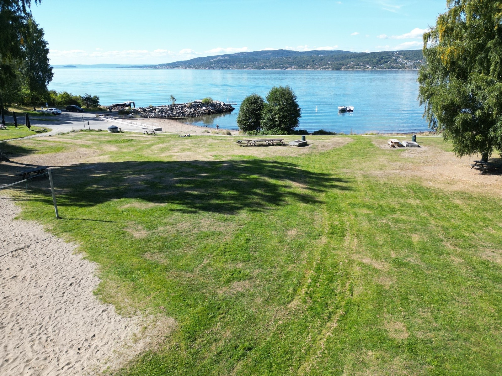 Dette er Krokstrand, også kort vei til fots, med sykkel eller bil fra hyttene, en ren idyll! Galleribilde