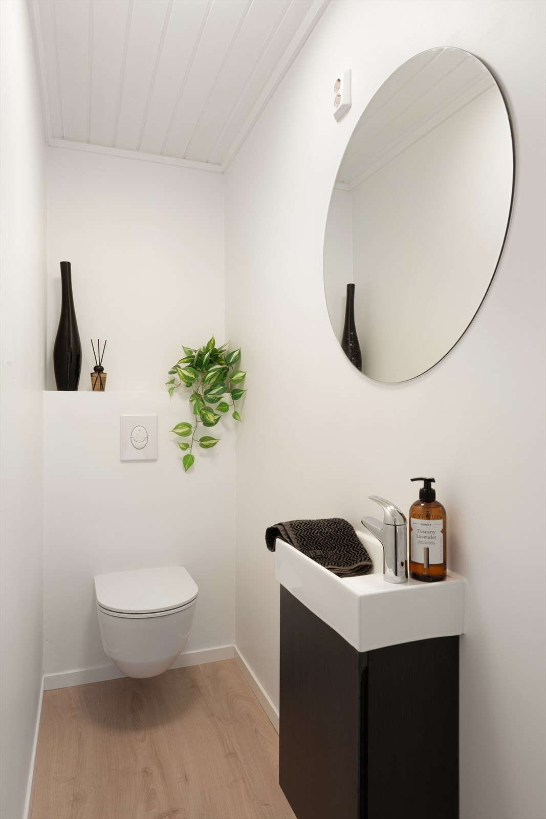 WC. Galleribilde