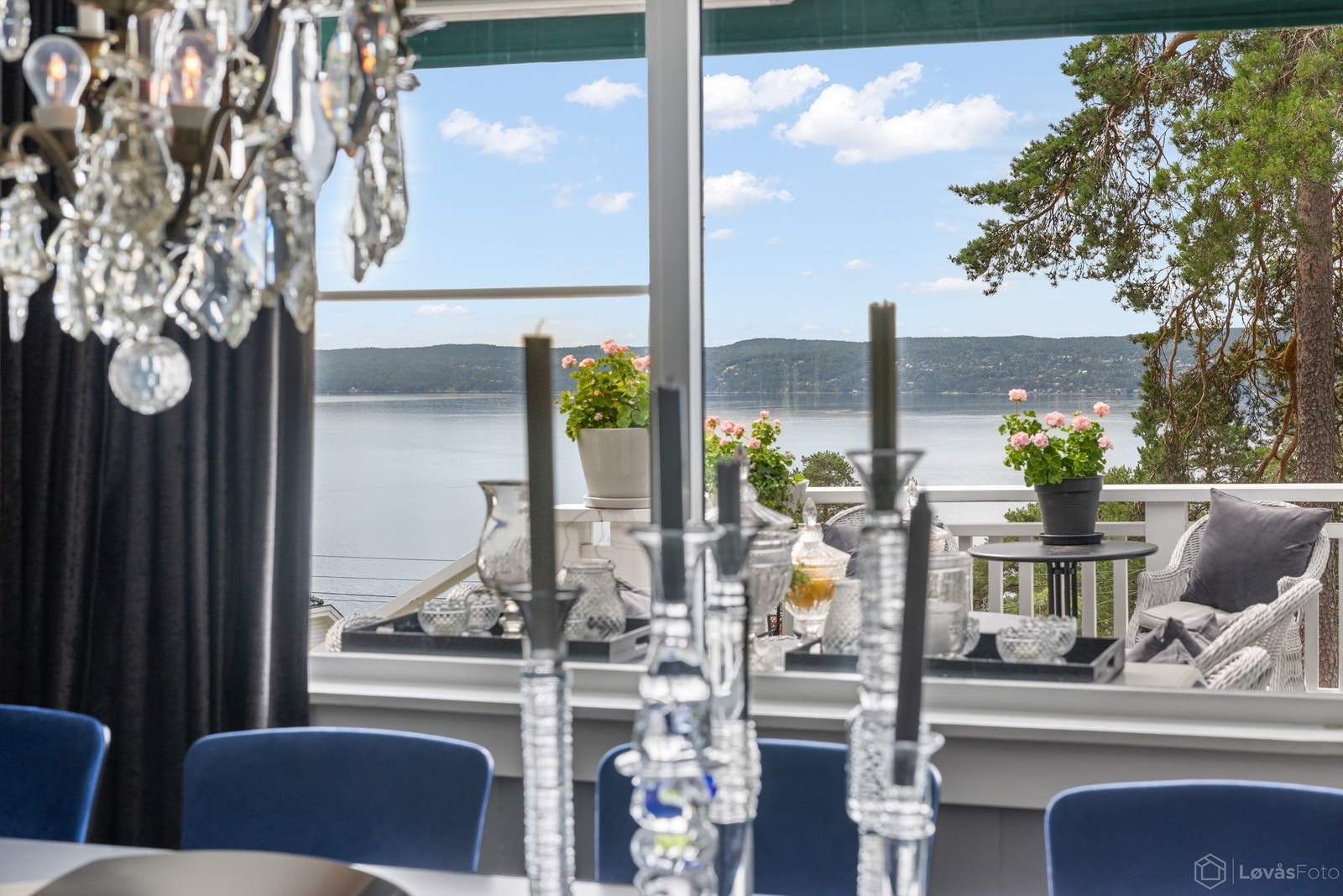 Flott utsikt fra spisestuen Galleribilde