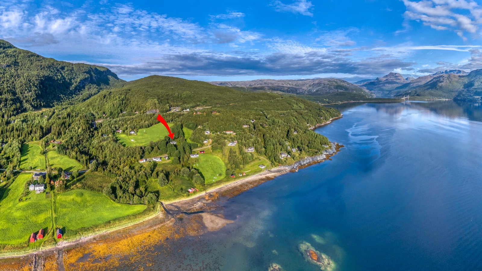 Beliggenhet med nærhet til sjøen. Galleribilde