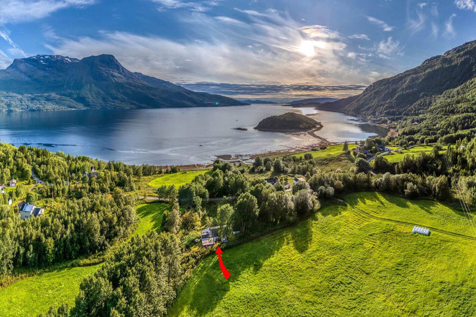 En idyllisk plassering. Galleribilde