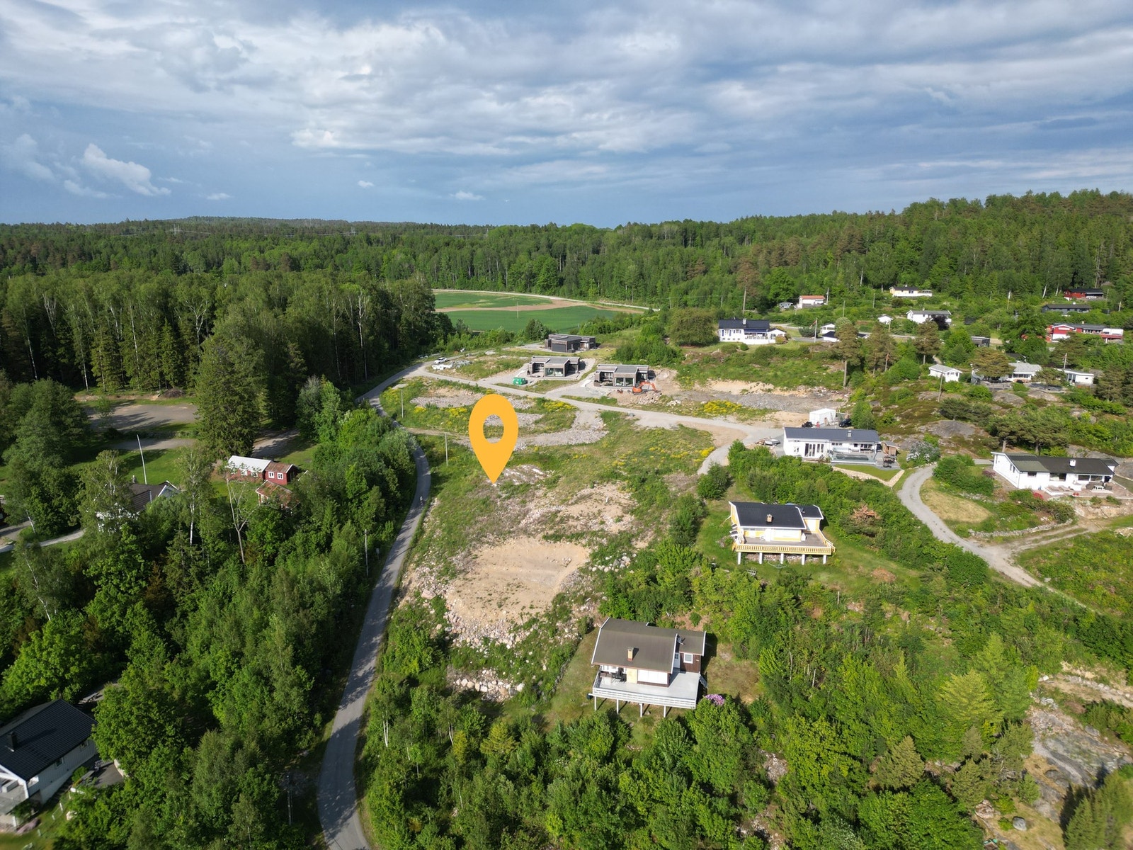 Her er området, og du ser her hvor denne tomten ligger. Galleribilde