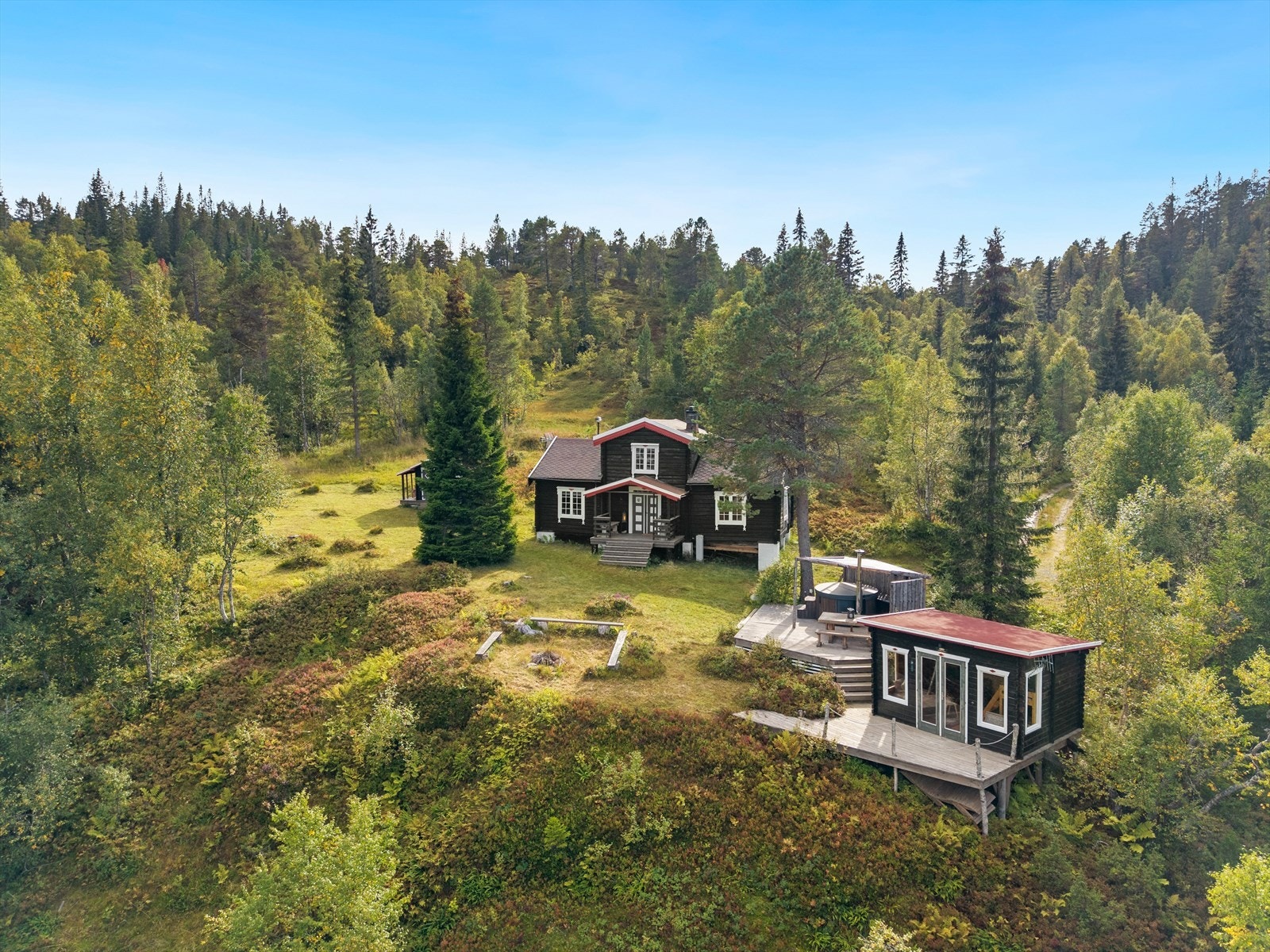 Velkommen til Høydalen hyttefelt 54! (Foto v/Haukdal, Interiørfoto) Galleribilde