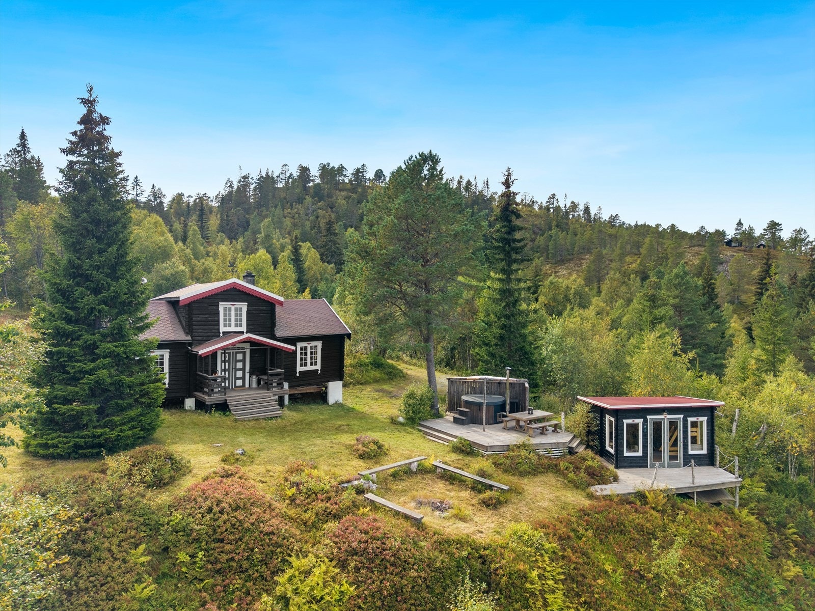 Skjermet og idyllisk beliggenhet i Høydal hyttefelt i Seterdalen ved Løkken. Galleribilde