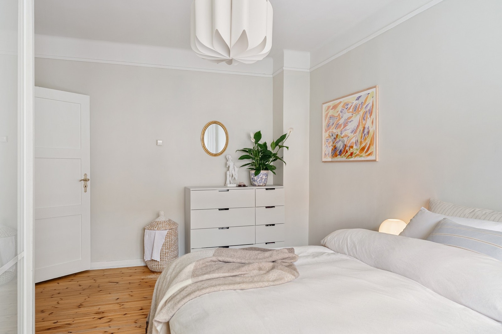 rommet har også plass til annet ønskelig møblement. Galleribilde