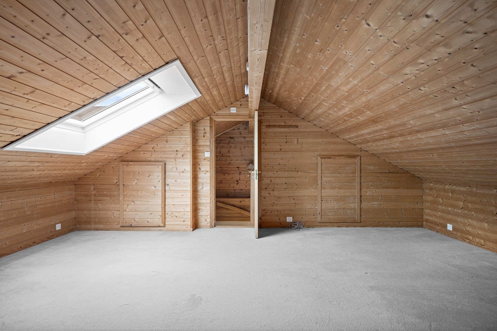 Loft etablert i forbindelse med takløft i 1985. Galleribilde