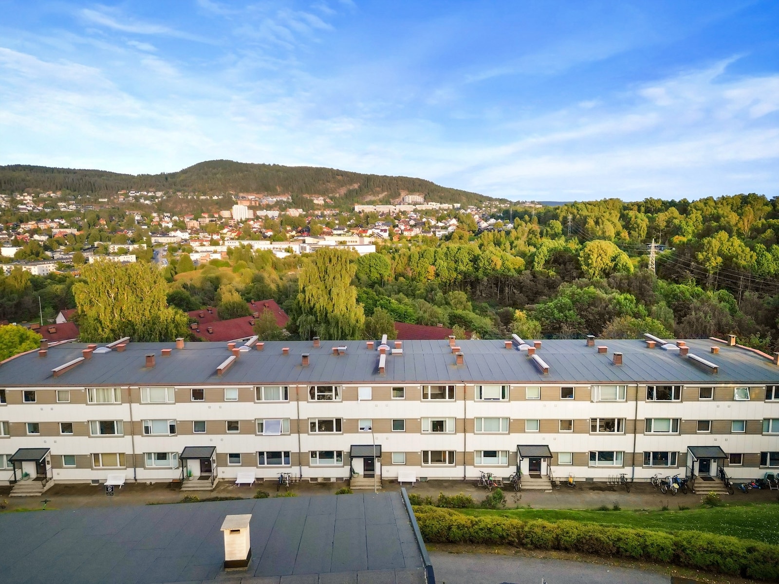 Her bor du i et grønt og rolig boligområde mellom Korsvoll, Kjelsås og Frysja. Galleribilde