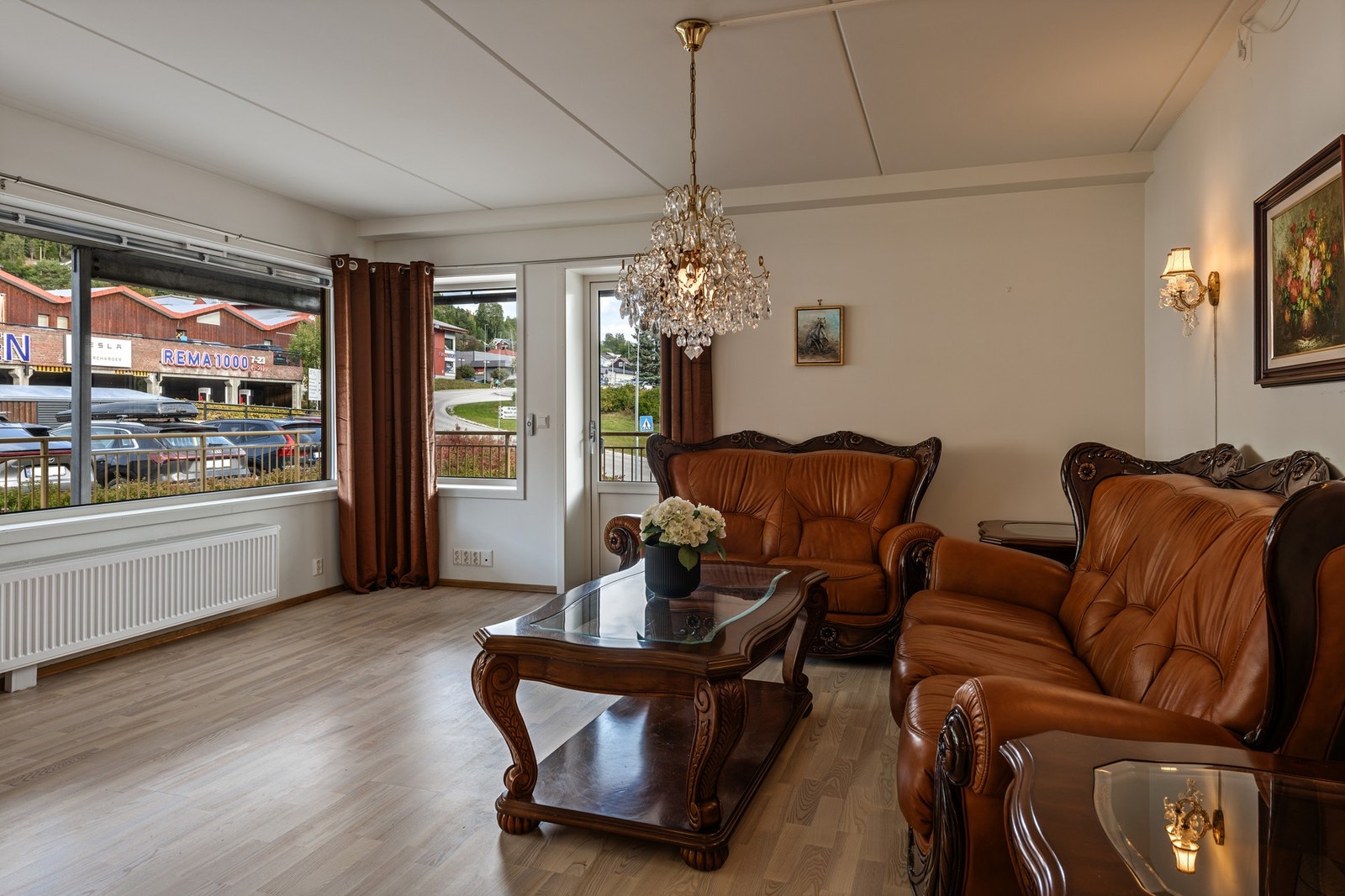 Fra stuen er det også utgang til veranda på 61 kvm Galleribilde