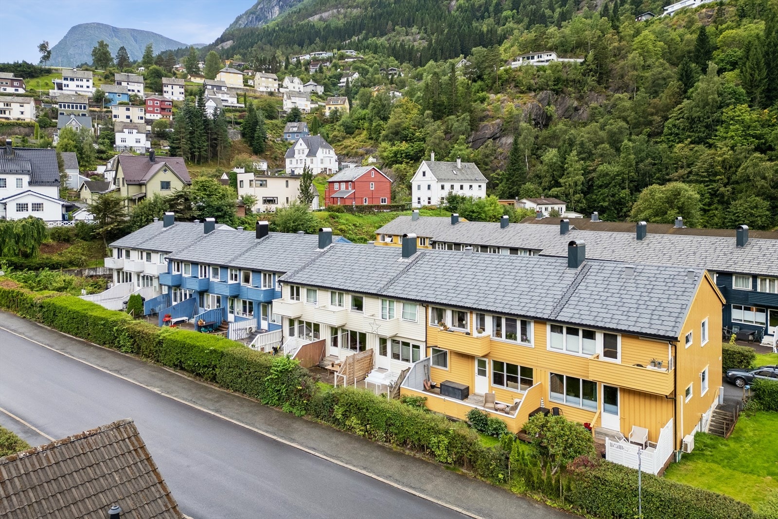 Meget fin beliggenhet sentralt i Odda. Galleribilde