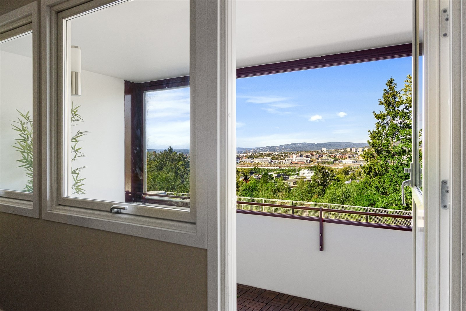 Her får du en fantastisk utsikt over Oslo, både fra stuen og balkongen. Galleribilde