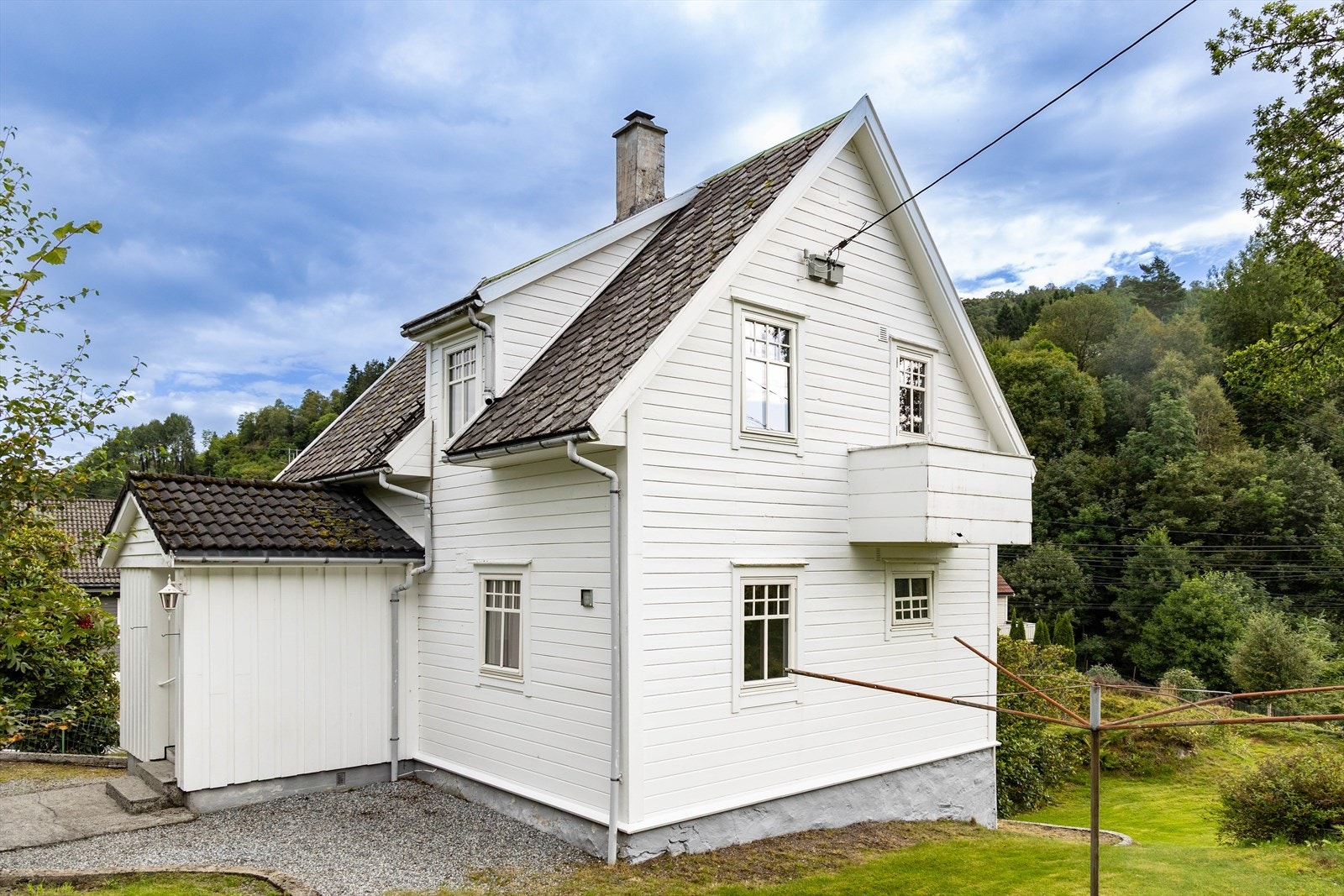 Her har du muligheten til å kapre deg en flott enebolig med herlige utearealer. Galleribilde