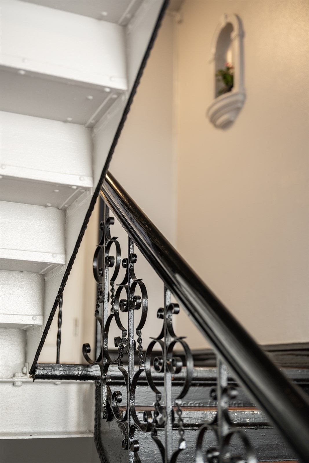 I fellesområdene finner du forrige århundrets vakre detaljer. Galleribilde