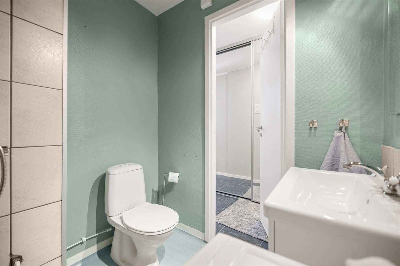 Badet Galleribilde