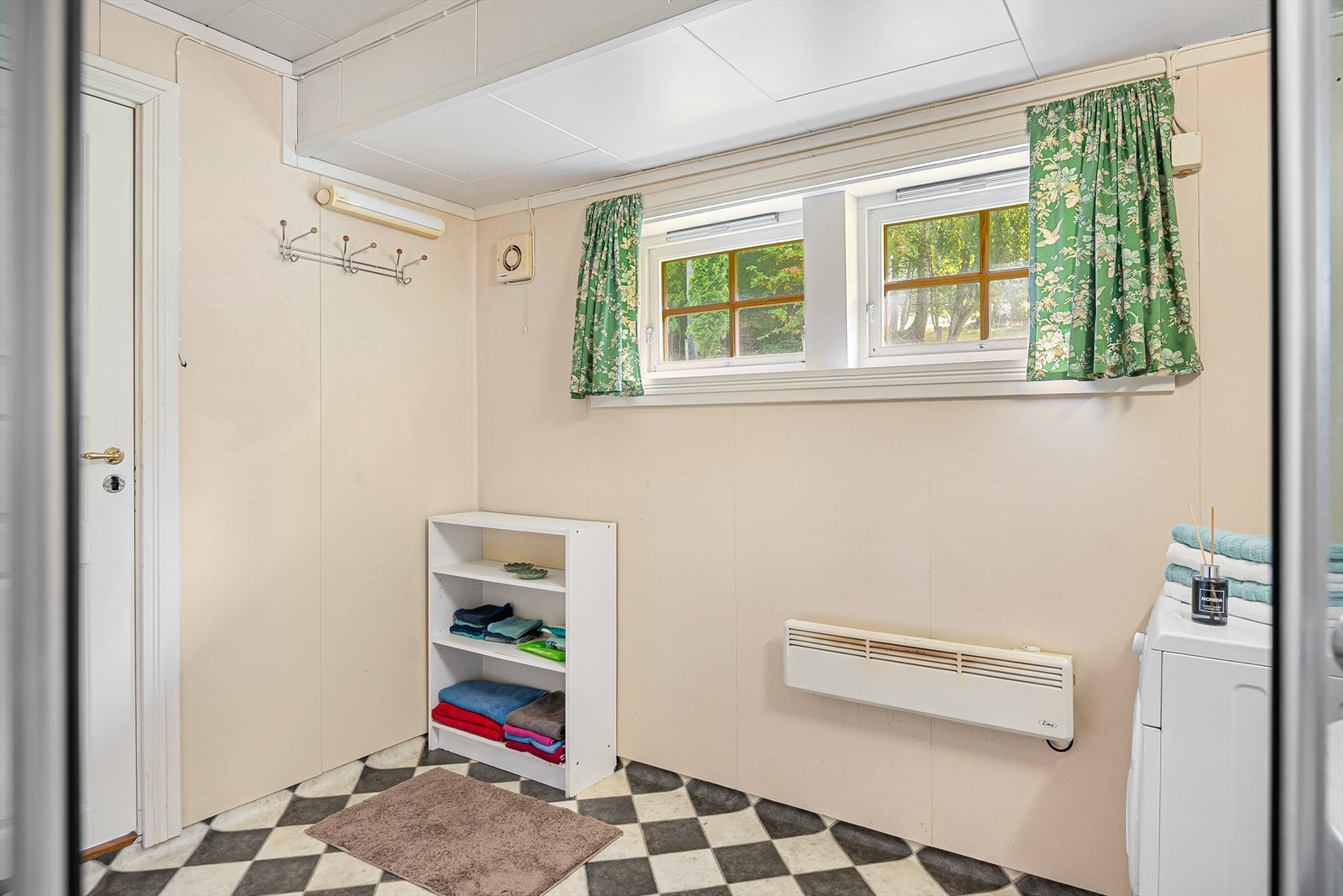 Baderommet har fått TG3 i tilstandsrapporten og må oppgraderes for å tåle normal bruk etter dagens krav. Galleribilde