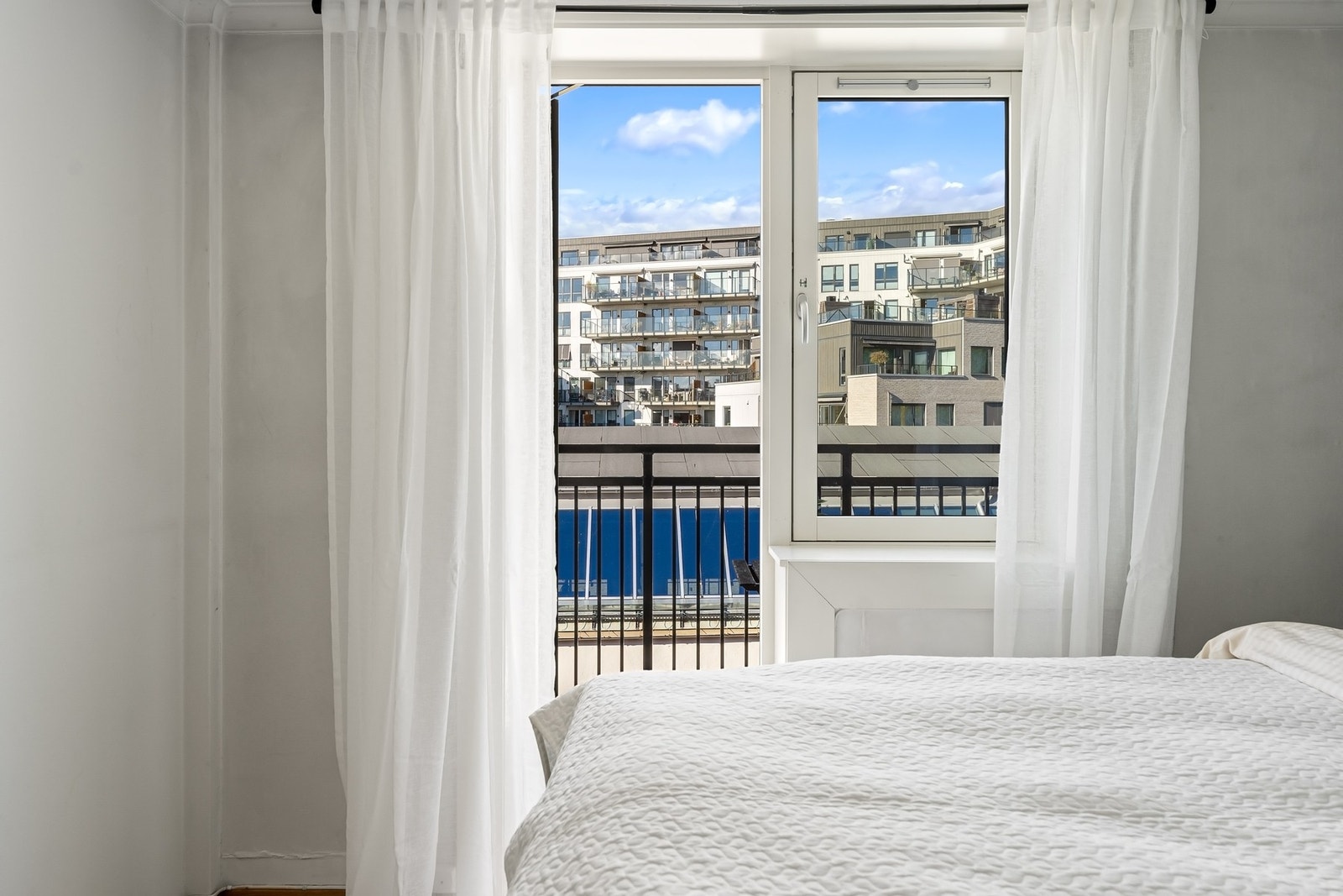 Utgang til balkong Galleribilde
