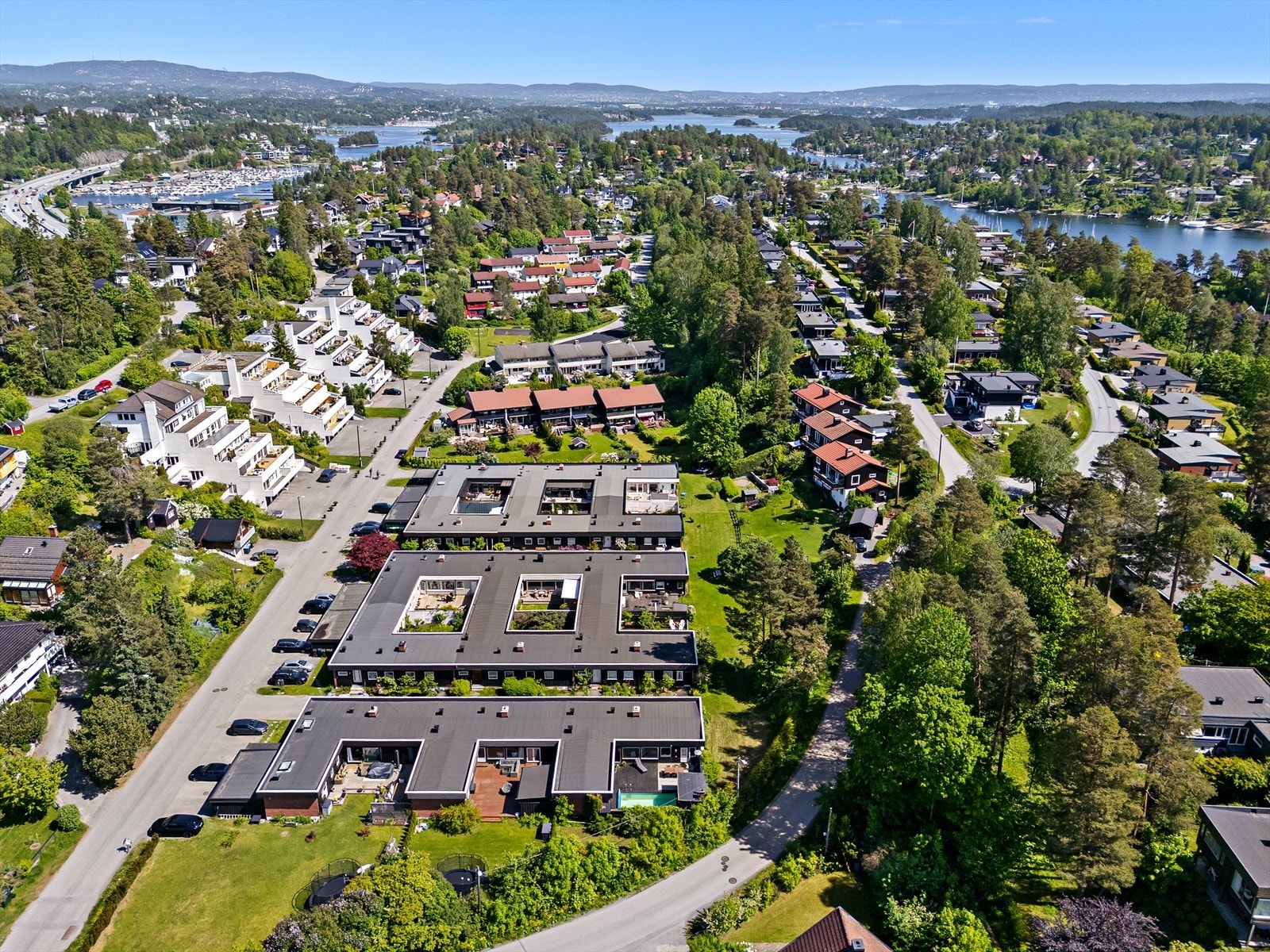 Kjedet atriumhus med sentral beliggenhet og gode solforhold. Galleribilde