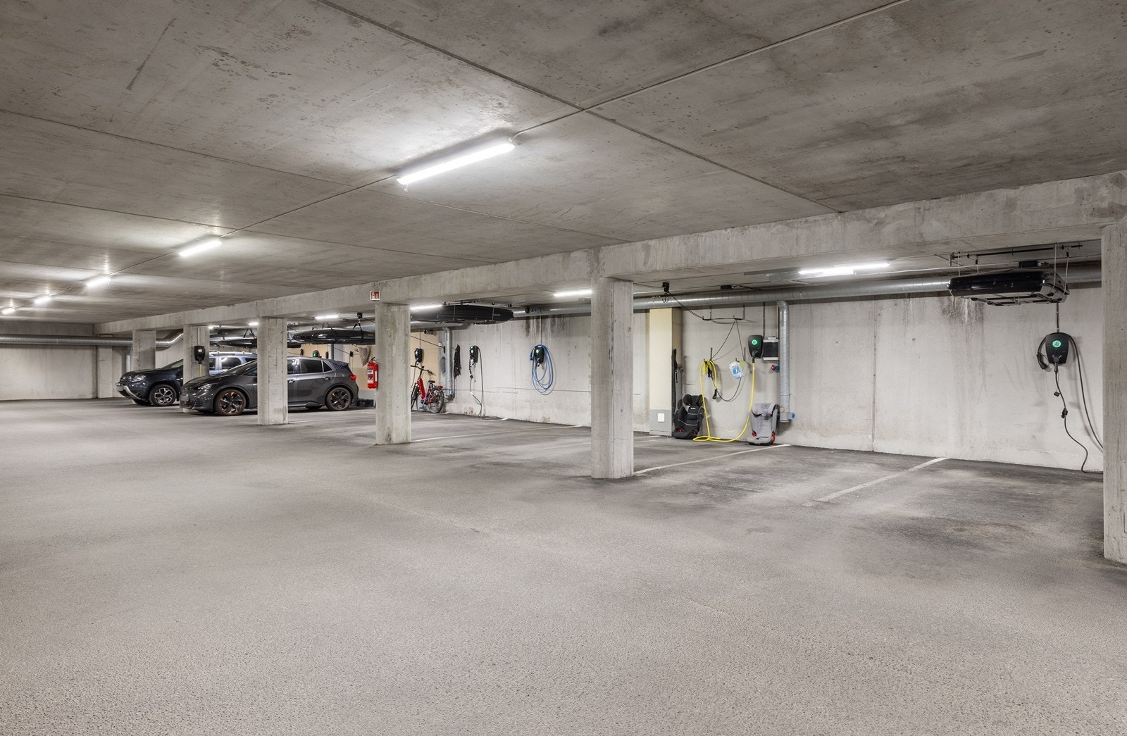 Det medfølger parkeringsplass i felles garasjeanlegg. Galleribilde