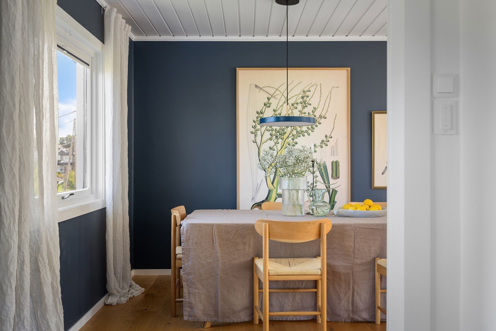 På dette kjøkkenet kan kokken med enkelhet kan sosialisere seg med gjestene Galleribilde